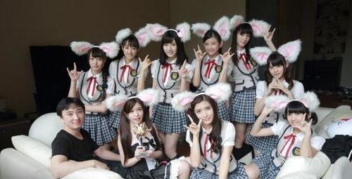 娱乐吃瓜酱瞒着妈妈,瞒天过海，妈妈不知的秘密生活