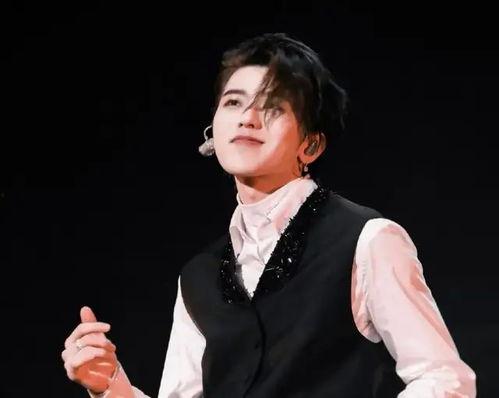 吃瓜娱乐圈蔡徐坤视频,揭秘明星幕后故事