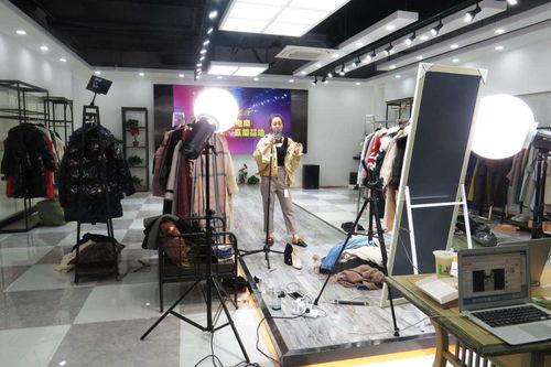 娱乐吃瓜直播间搭建,揭秘热门话题背后的搭建攻略