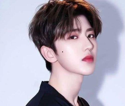 娱乐吃瓜君叠字男星,揭秘娱乐圈叠字男星们的叠字魅力